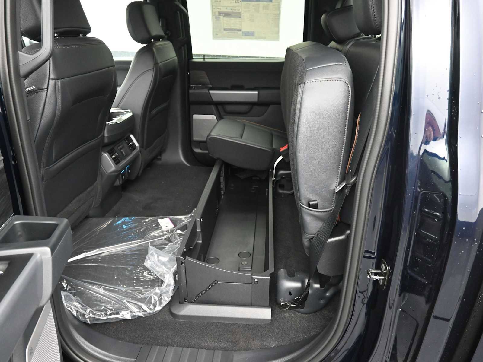 New 2025 Ford F150 Lariat w/ Equipment Group 502A High image 25