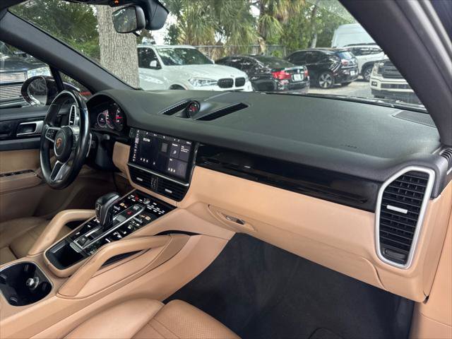 Used 2019 Porsche Cayenne AWD/4WD image 18