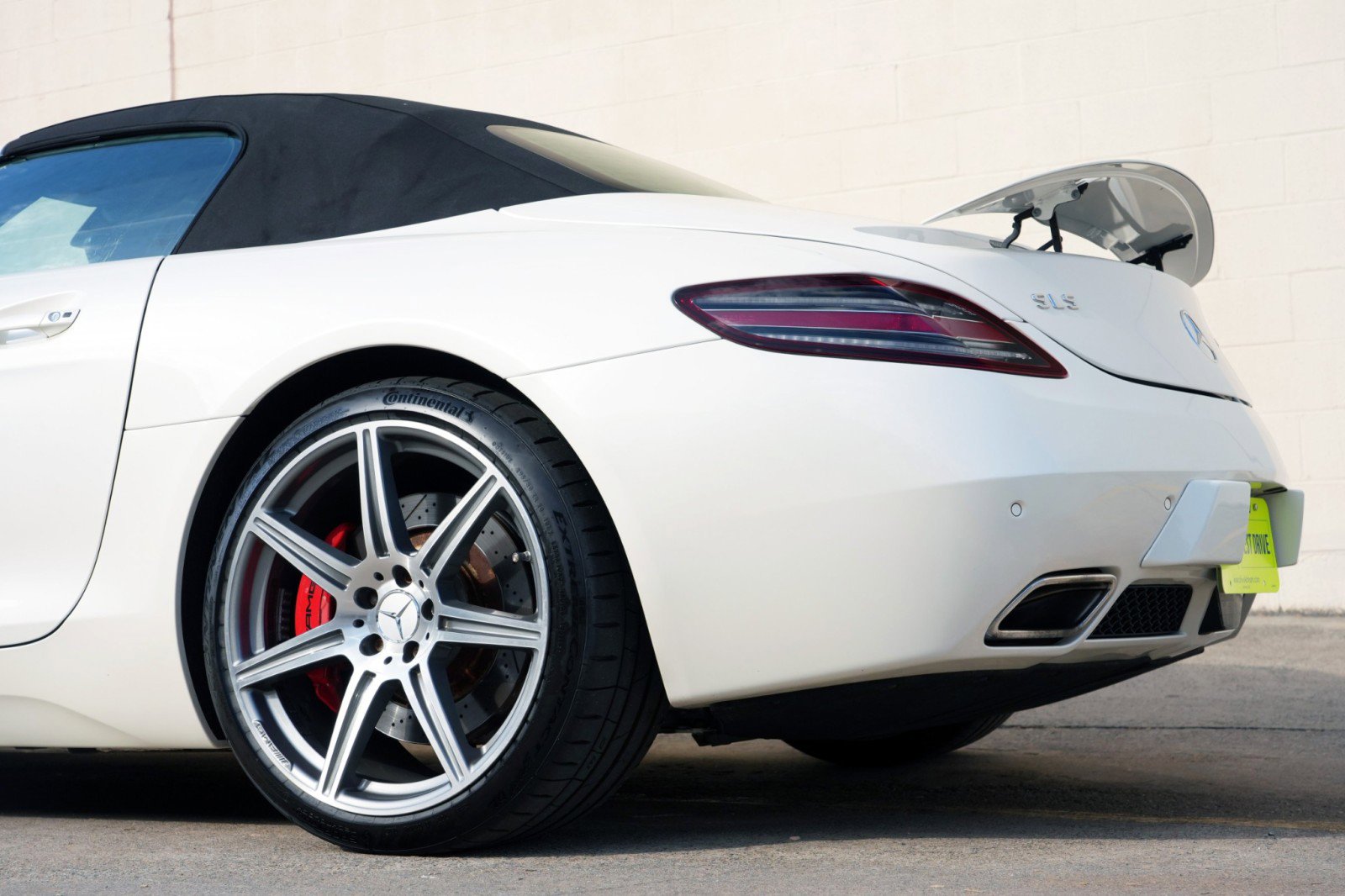 Used 2012 Mercedes-Benz SLS AMG Roadster image 47