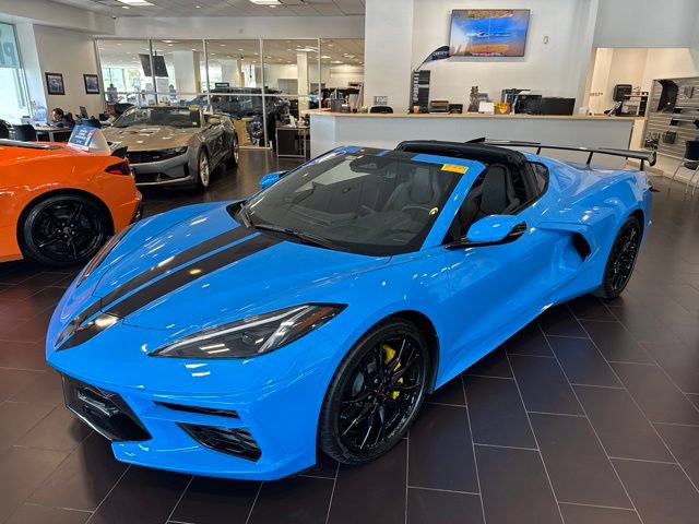 Used 2025 Chevrolet Corvette Stingray Coupe w/ 1LT RWD video 1