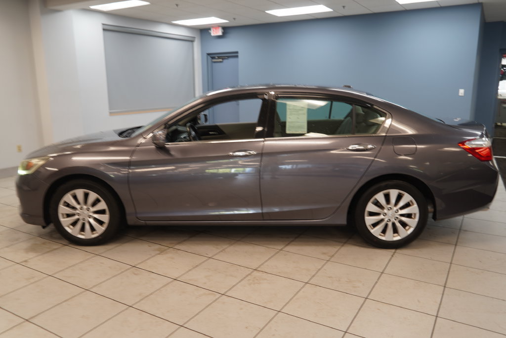 Used 2015 Honda Accord EX-L image 2