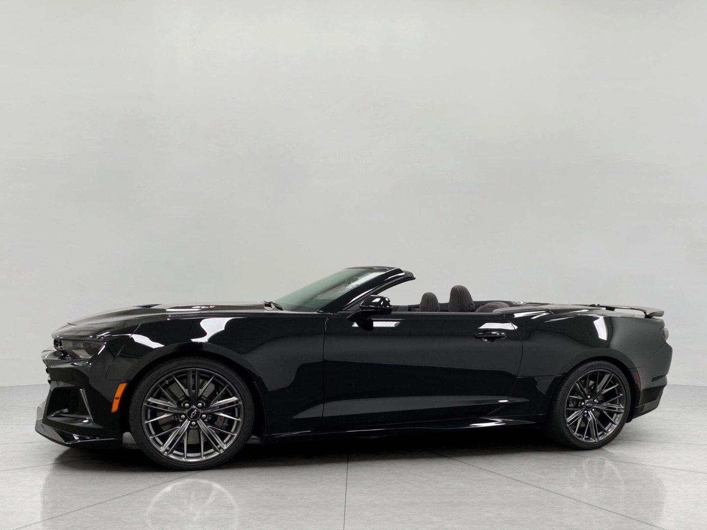 Used 2023 Chevrolet Camaro ZL1 RWD image 8
