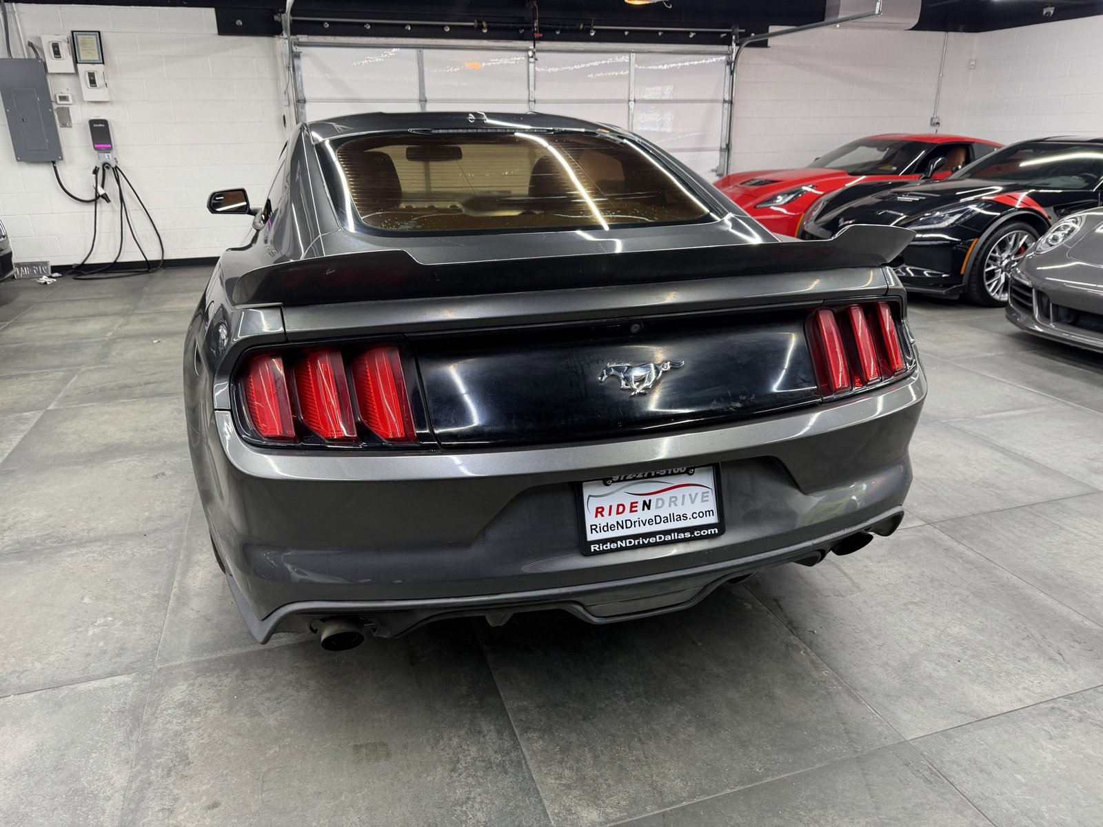 Used 2017 Ford Mustang Premium image 5