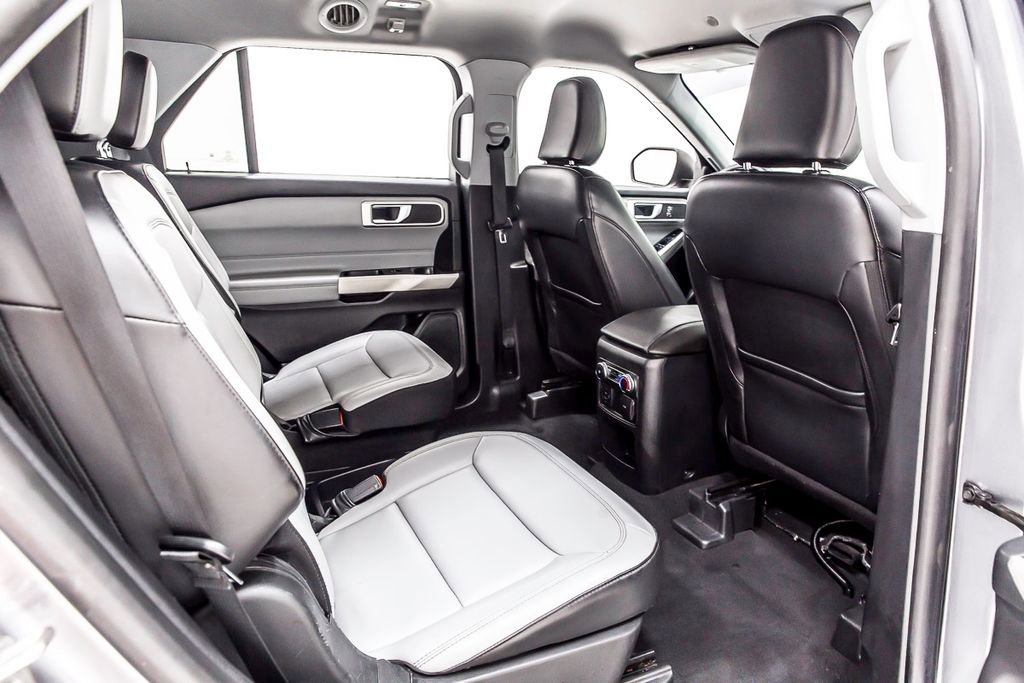 Used 2021 Ford Explorer XLT w/ Equipment Group 202A image 33
