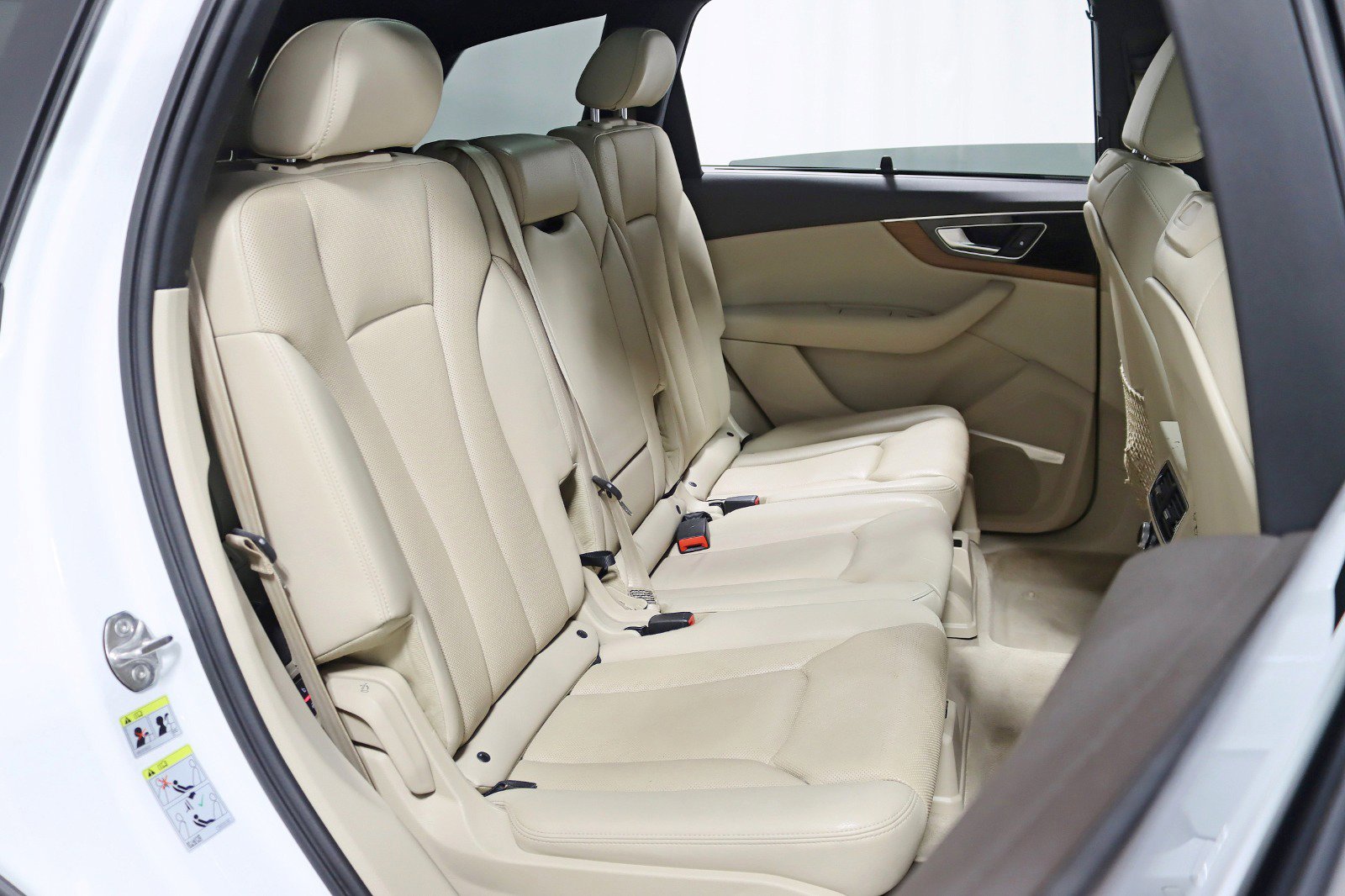 Used 2017 Audi Q7 3.0T Prestige image 33