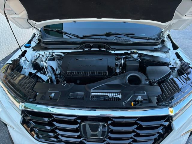 Used 2023 Honda Pilot Touring image 13