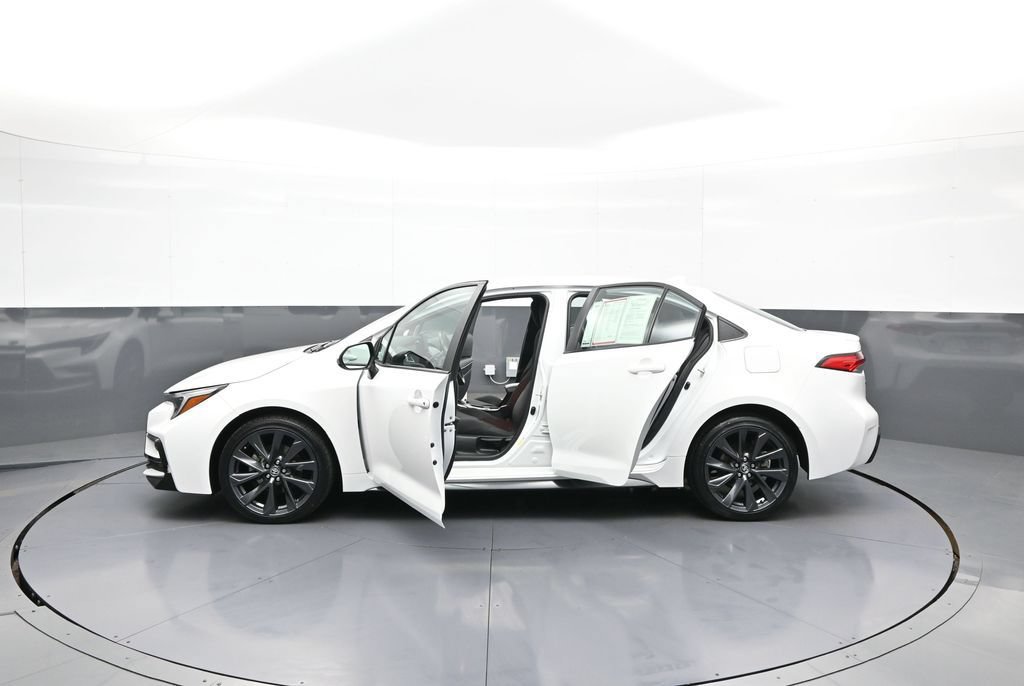 Certified 2023 Toyota Corolla SE w/ Carpet Mat Package (TMS) FWD image 41