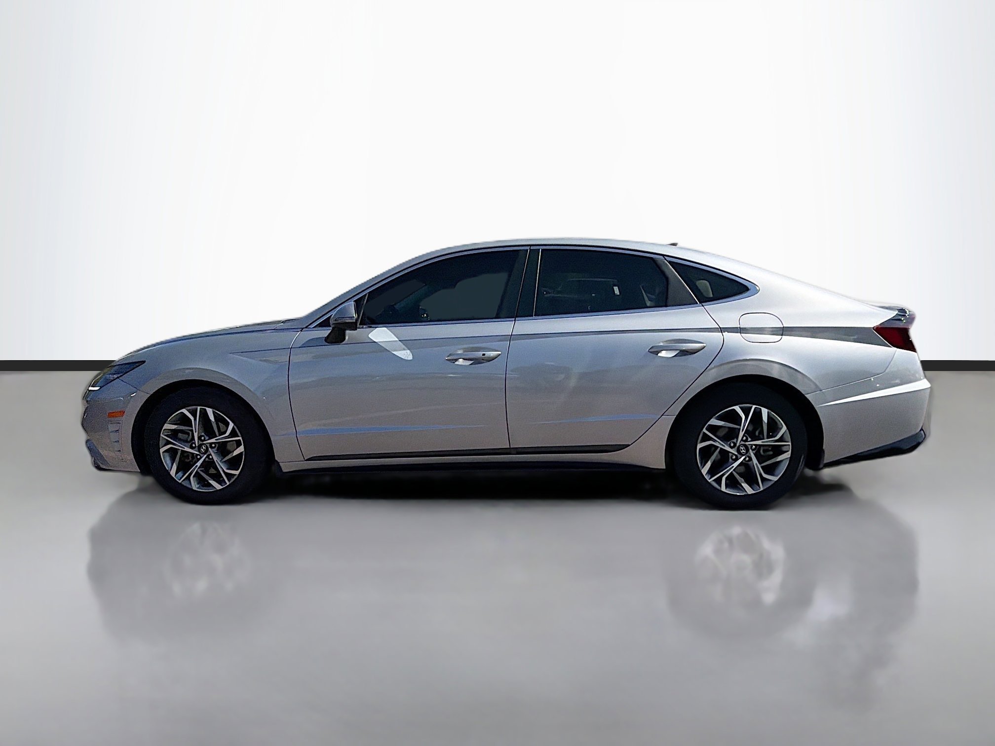 Used 2023 Hyundai Sonata SEL image 6