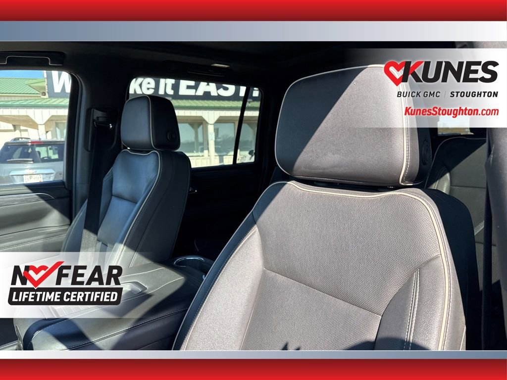 Used 2023 GMC Yukon XL SLT w/ SLT Premium Package AWD/4WD image 27
