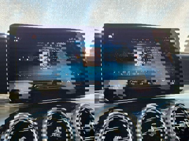 Used 2022 Mercedes-Benz GLC 300 image 19