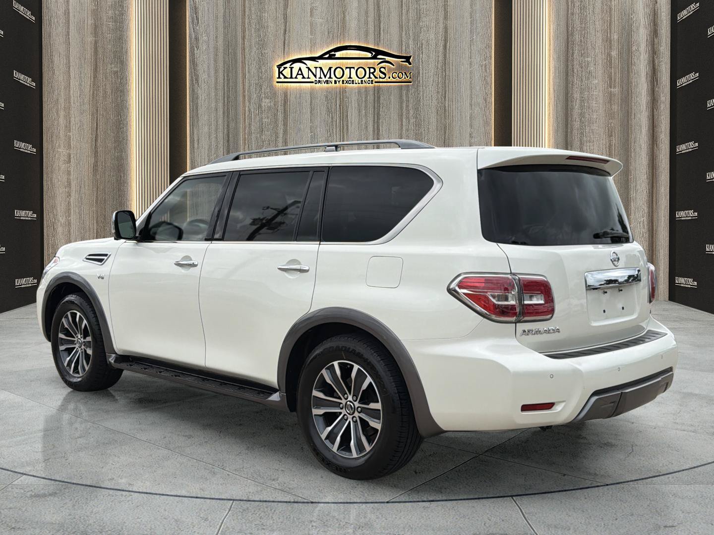 Used 2020 Nissan Armada SL w/ Premium Package RWD image 5
