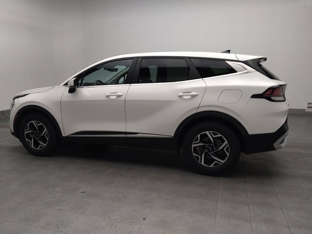 Used 2023 Kia Sportage LX FWD image 3