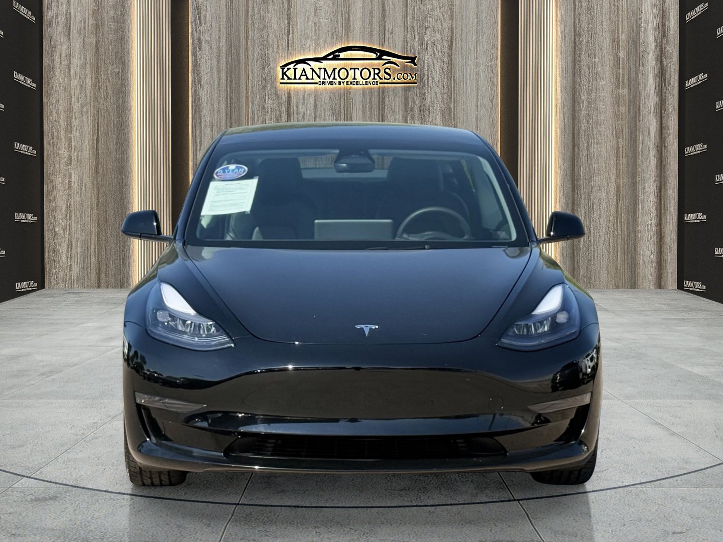 Used 2023 Tesla Model 3 Standard Range image 5