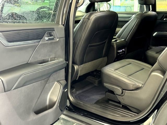 Used 2025 GMC Acadia Elevation w/ Elevation Premium Package FWD image 22