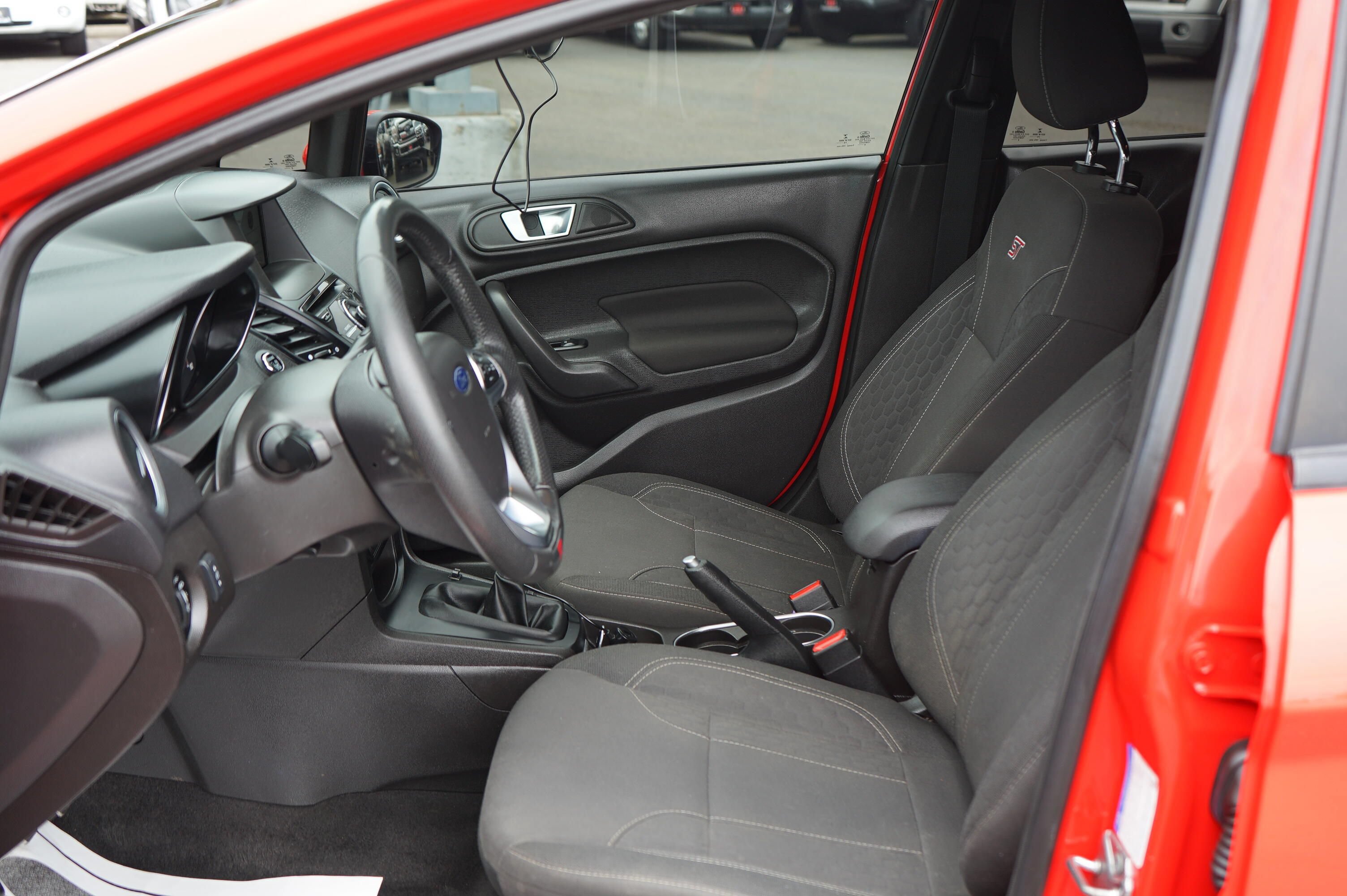 Used 2016 Ford Fiesta ST FWD image 13