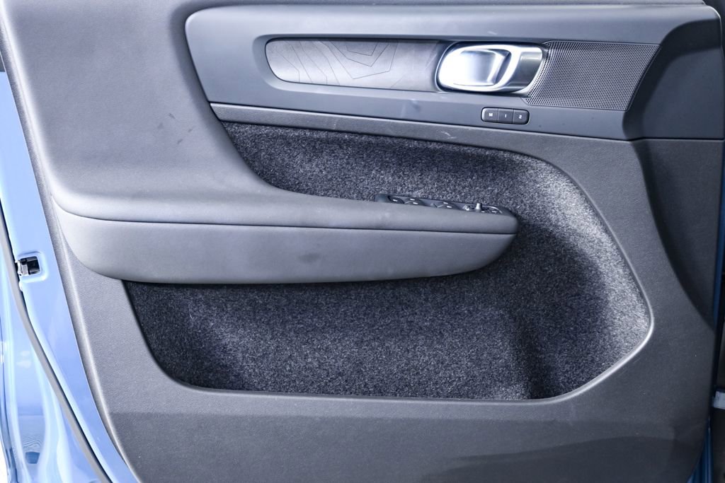 Certified 2024 Volvo XC40 Recharge Plus w/ Protection Package Premier image 8