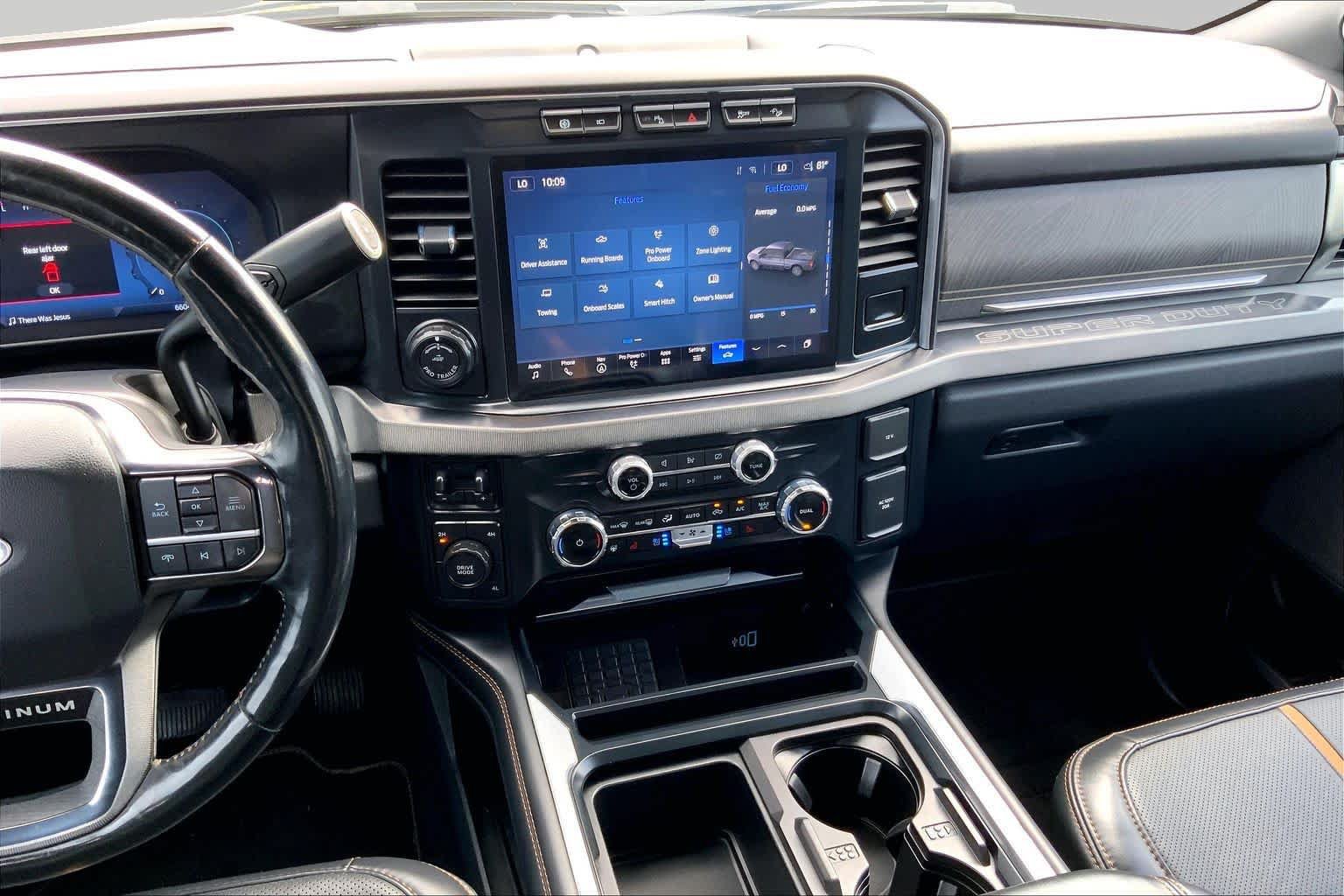 Certified 2023 Ford F450 Platinum w/ FX4 Off-Road Package AWD/4WD image 7