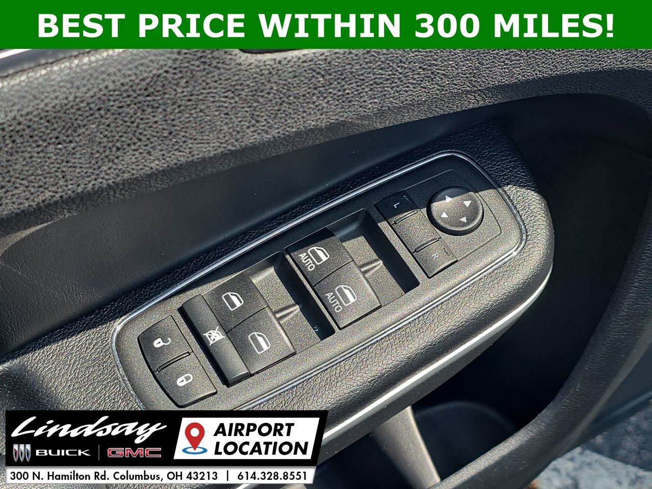 Used 2022 Chrysler 300 Touring image 22