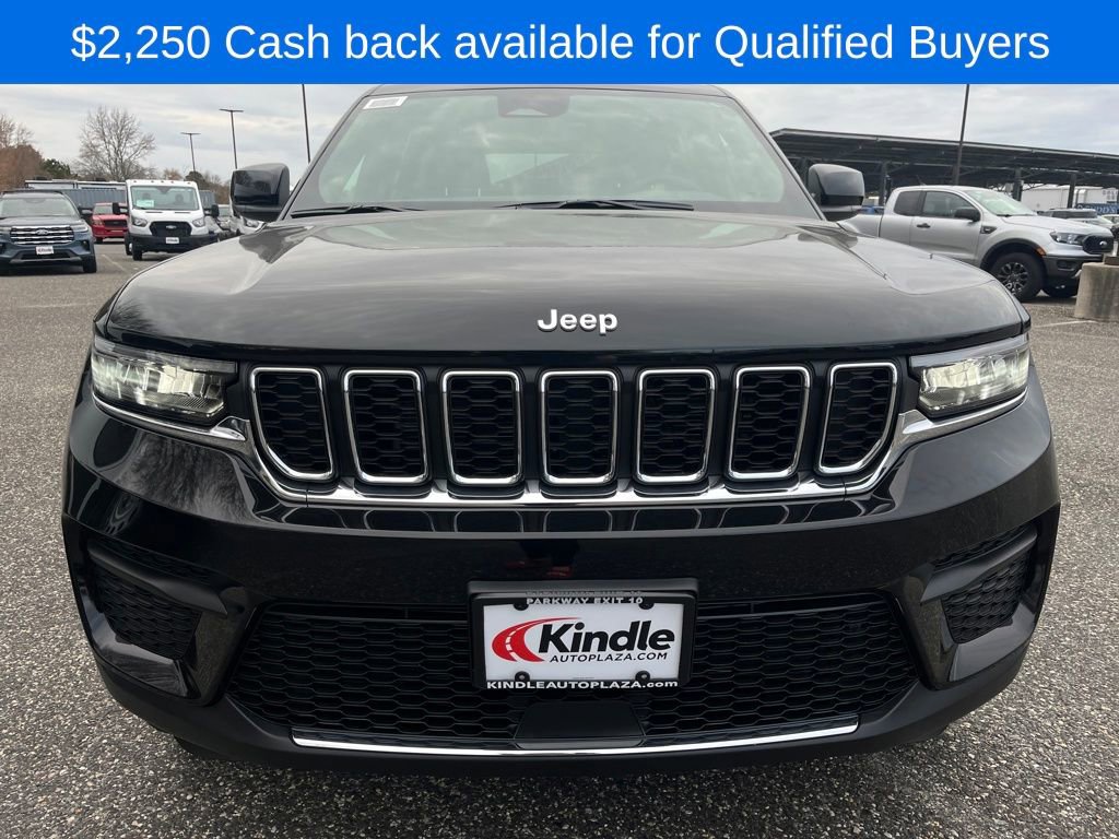 New 2025 Jeep Grand Cherokee Laredo X w/ Luxury Tech Group I AWD/4WD video 2