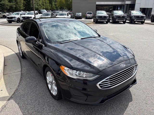 Used 2019 Ford Fusion SE FWD image 2