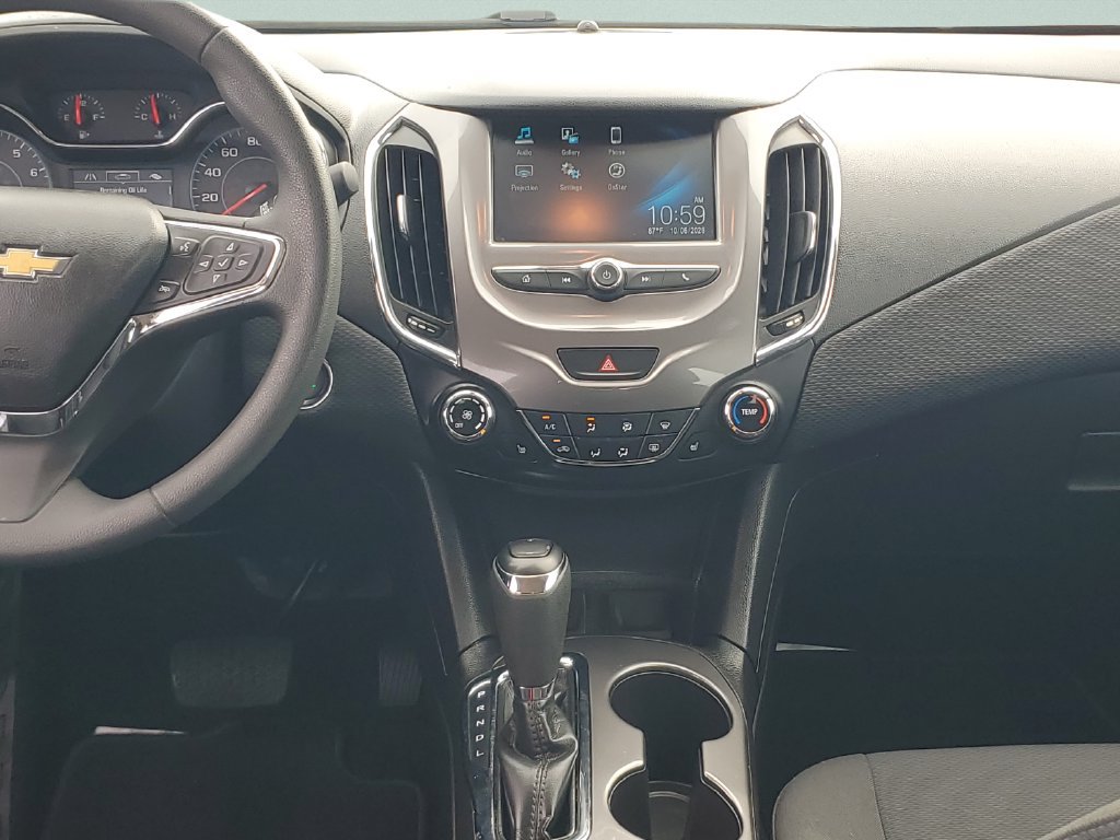 Used 2017 Chevrolet Cruze LT w/ Convenience Package FWD image 15