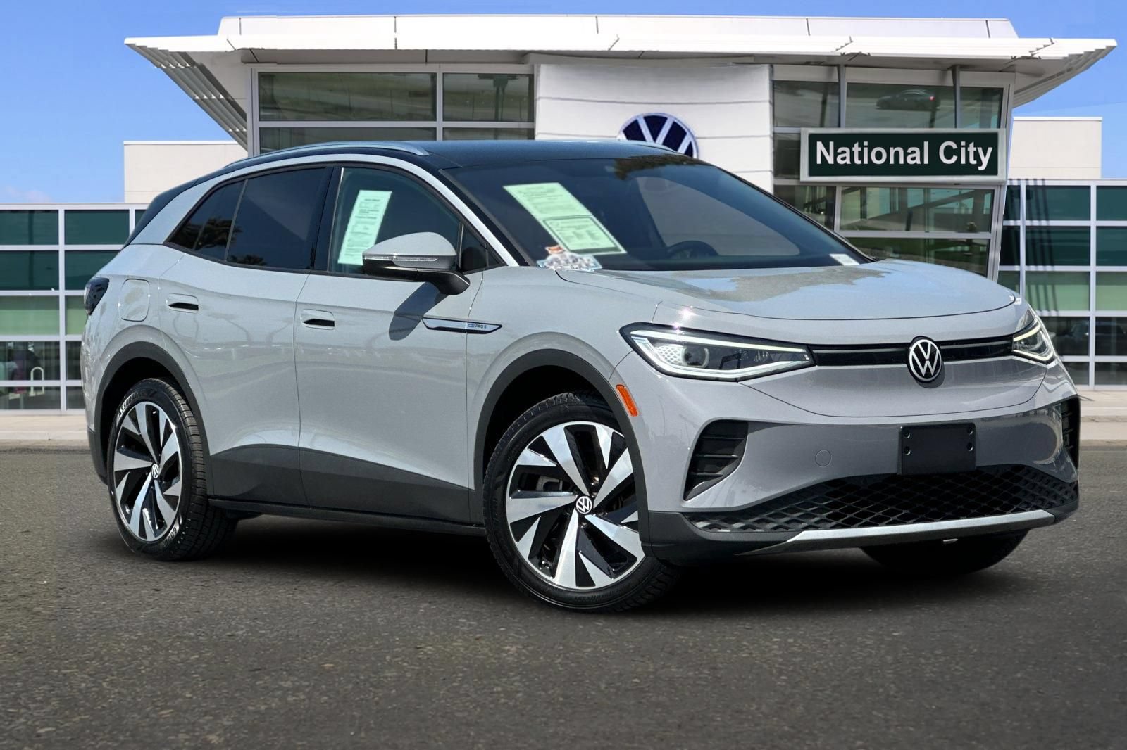 Used 2021 Volkswagen ID.4 Pro S w/ Gradient Package AWD/4WD image 2