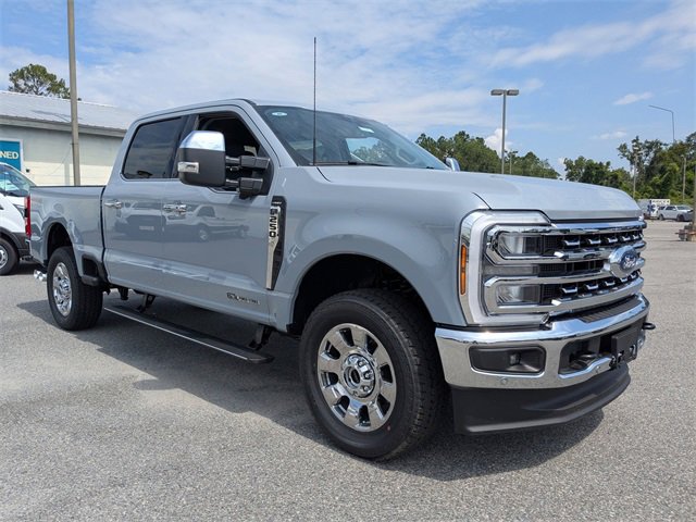 Used 2025 Ford F250 Lariat w/ Lariat Ultimate Package image 2