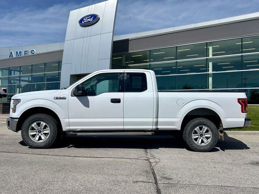 Used 2017 Ford F150 XLT w/ Equipment Group 301A Mid AWD/4WD image 3