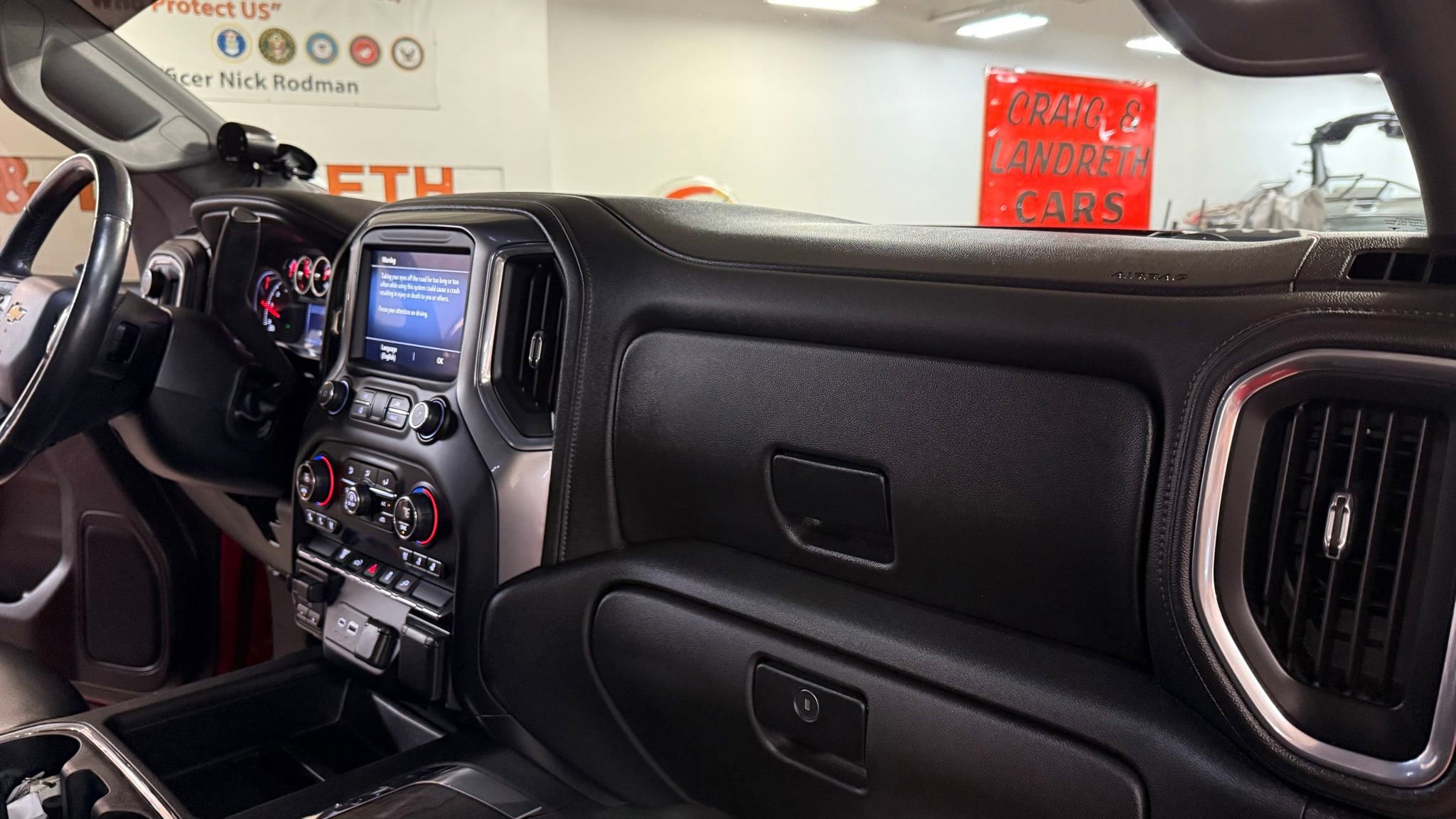 Used 2020 Chevrolet Silverado 2500 LTZ w/ LTZ Convenience Package image 21