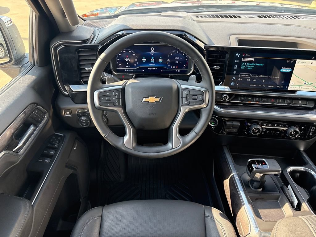 Used 2025 Chevrolet Silverado 1500 LTZ w/ LTZ Premium Package image 18