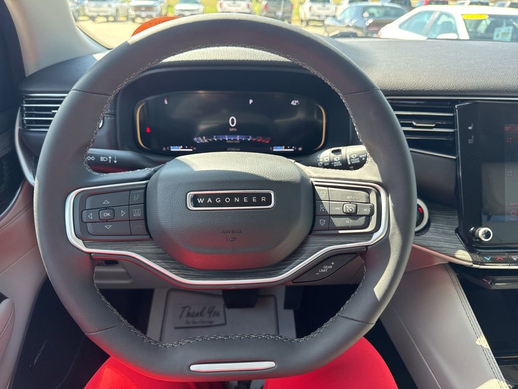 Certified 2023 Jeep Wagoneer Series III w/ Preferred Equipment Group image 11