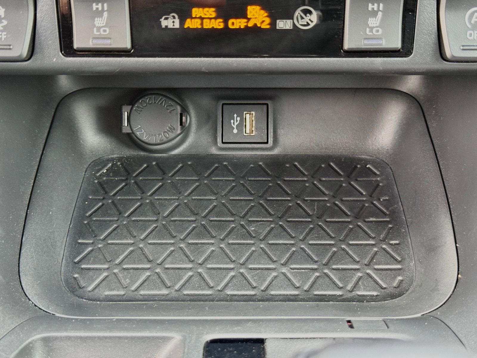 Used 2025 Toyota RAV4 XLE Premium w/ Weather Package FWD image 35