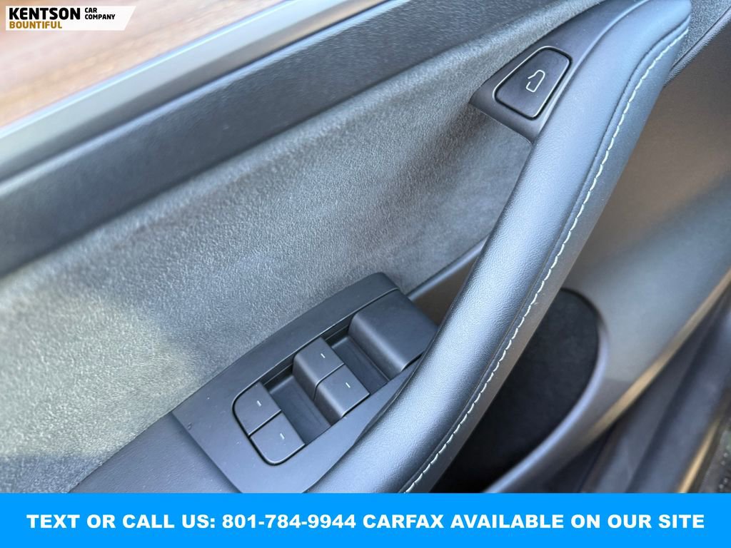 Used 2023 Tesla Model Y Long Range image 17