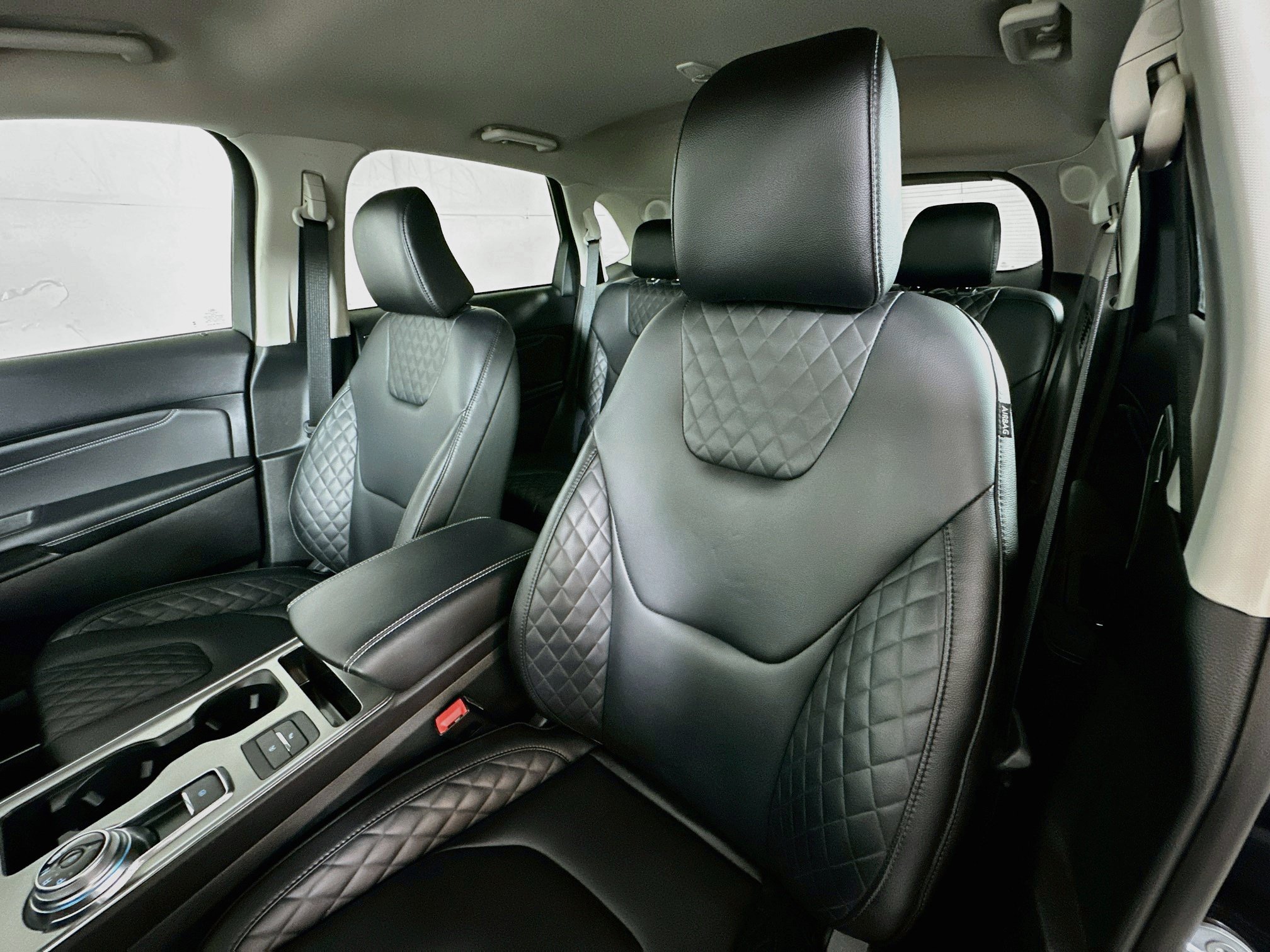Used 2024 Ford Edge Titanium AWD/4WD image 20