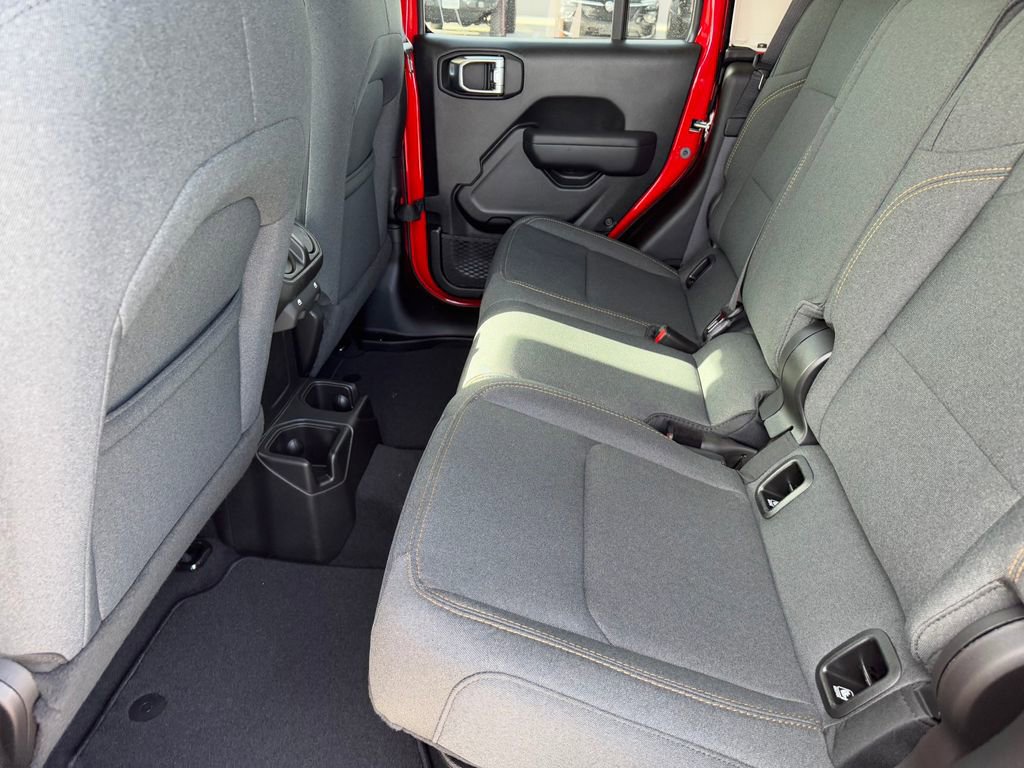 New 2025 Jeep Gladiator Sport AWD/4WD image 10