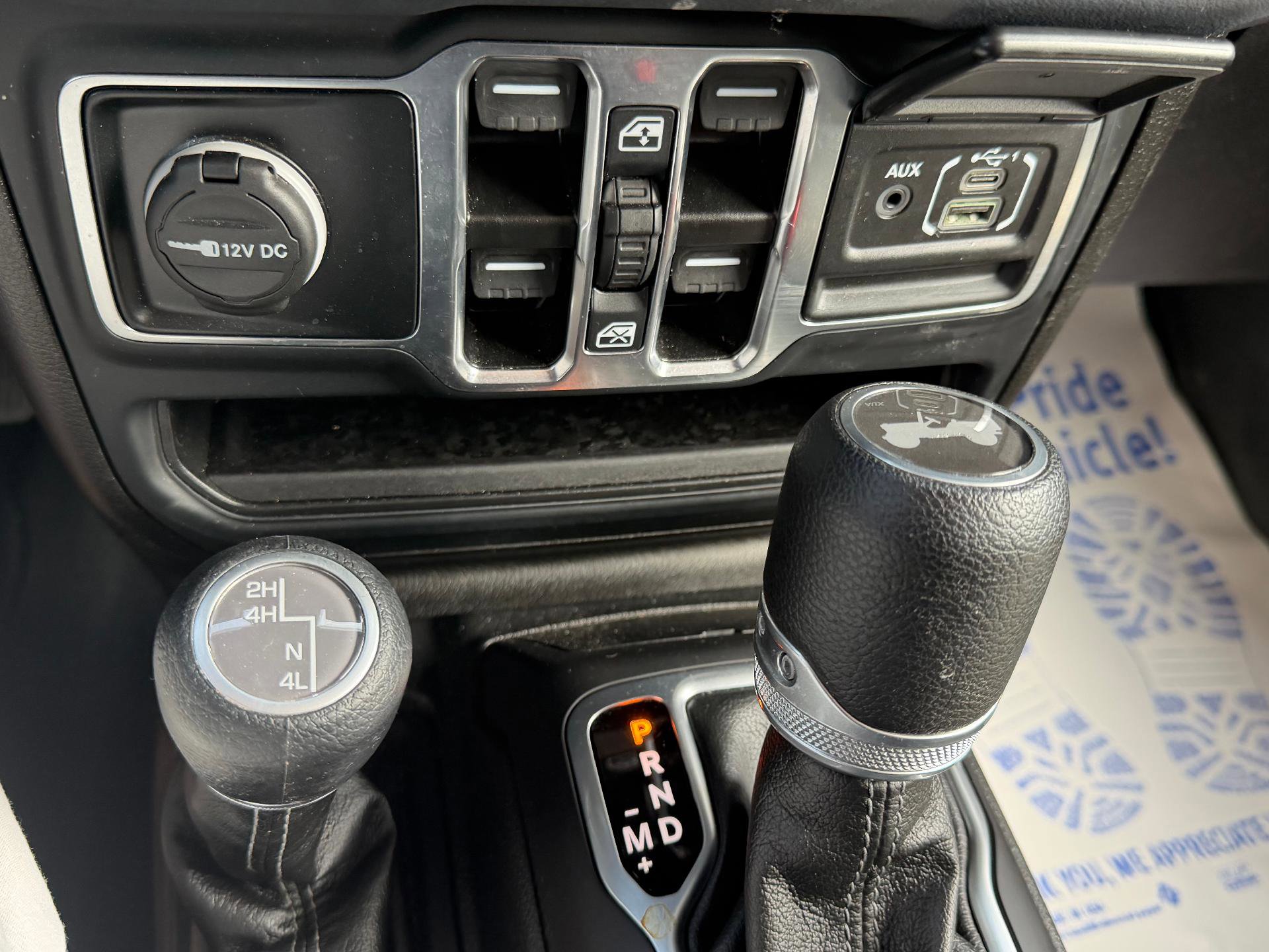 Used 2025 Jeep Wrangler Unlimited Sahara AWD/4WD image 34
