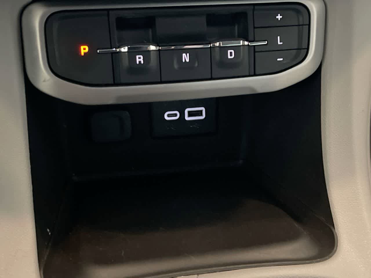 Used 2022 GMC Acadia SLE AWD/4WD image 20