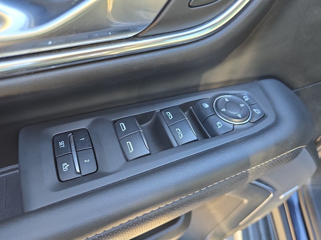 Certified 2024 Chevrolet Suburban Premier AWD/4WD image 14