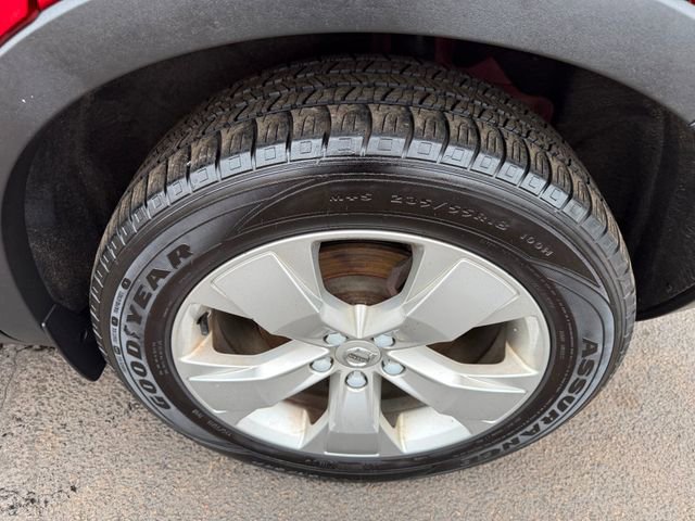 Used 2021 Volvo XC40 T5 Momentum image 13