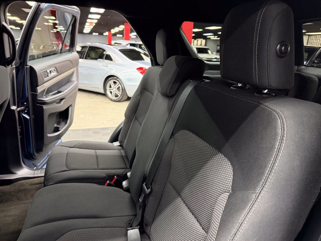 Used 2018 Ford Explorer XLT FWD image 39