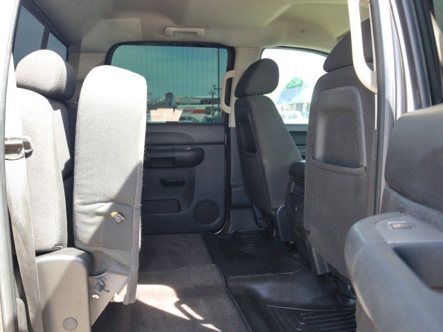 Used 2012 Chevrolet Silverado 2500 LT w/ Interior Plus Package AWD/4WD image 28