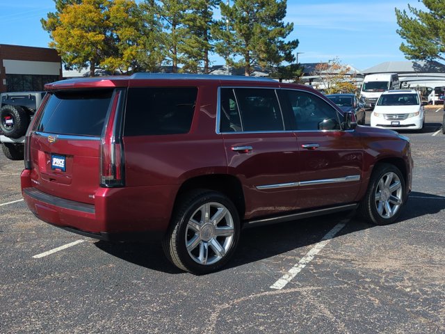 Used 2016 Cadillac Escalade Premium AWD/4WD image 5