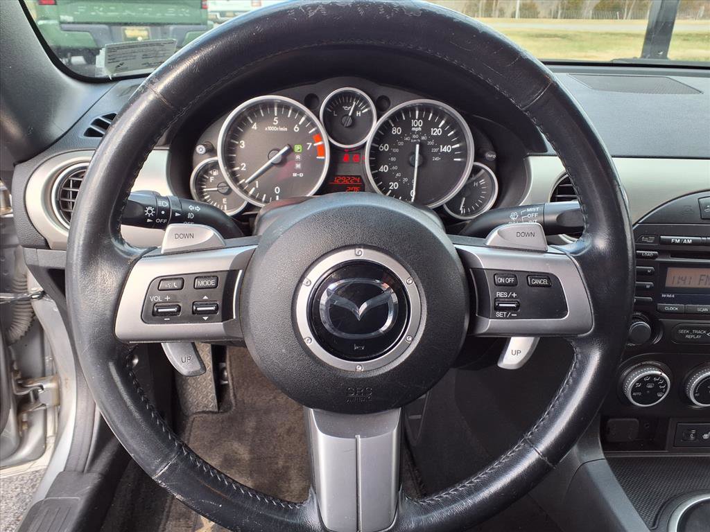 Used 2009 MAZDA MX-5 Miata Grand Touring w/ Premium Pkg image 8