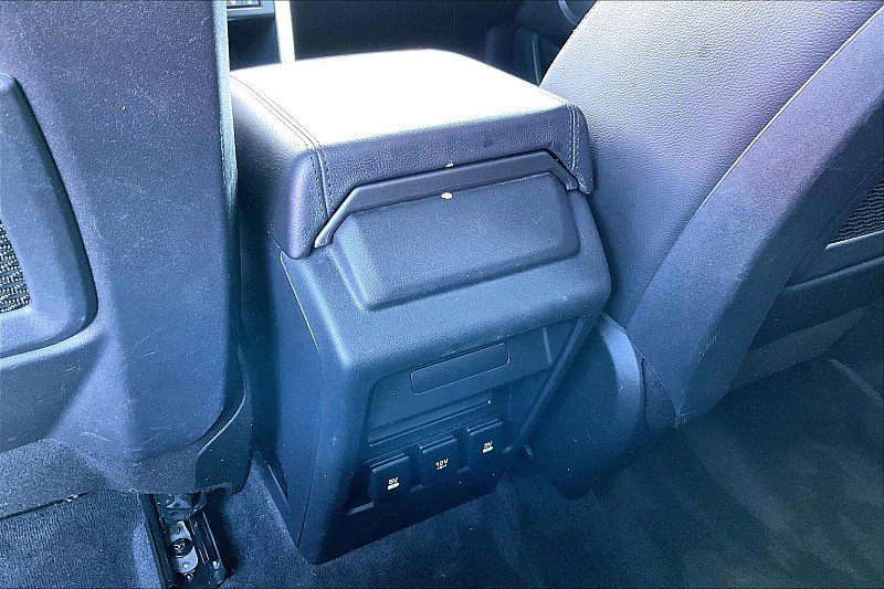 Used 2019 Land Rover Discovery Sport SE AWD/4WD image 21