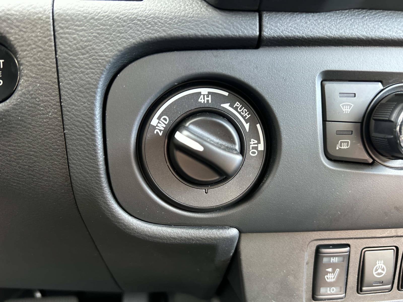 Used 2026 Nissan Frontier SV w/ SV Convenience Package AWD/4WD image 23