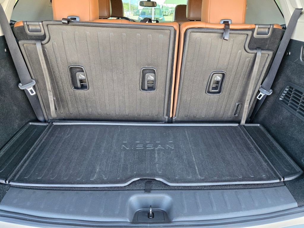 Used 2022 Nissan Pathfinder Platinum w/ Cargo Package image 30