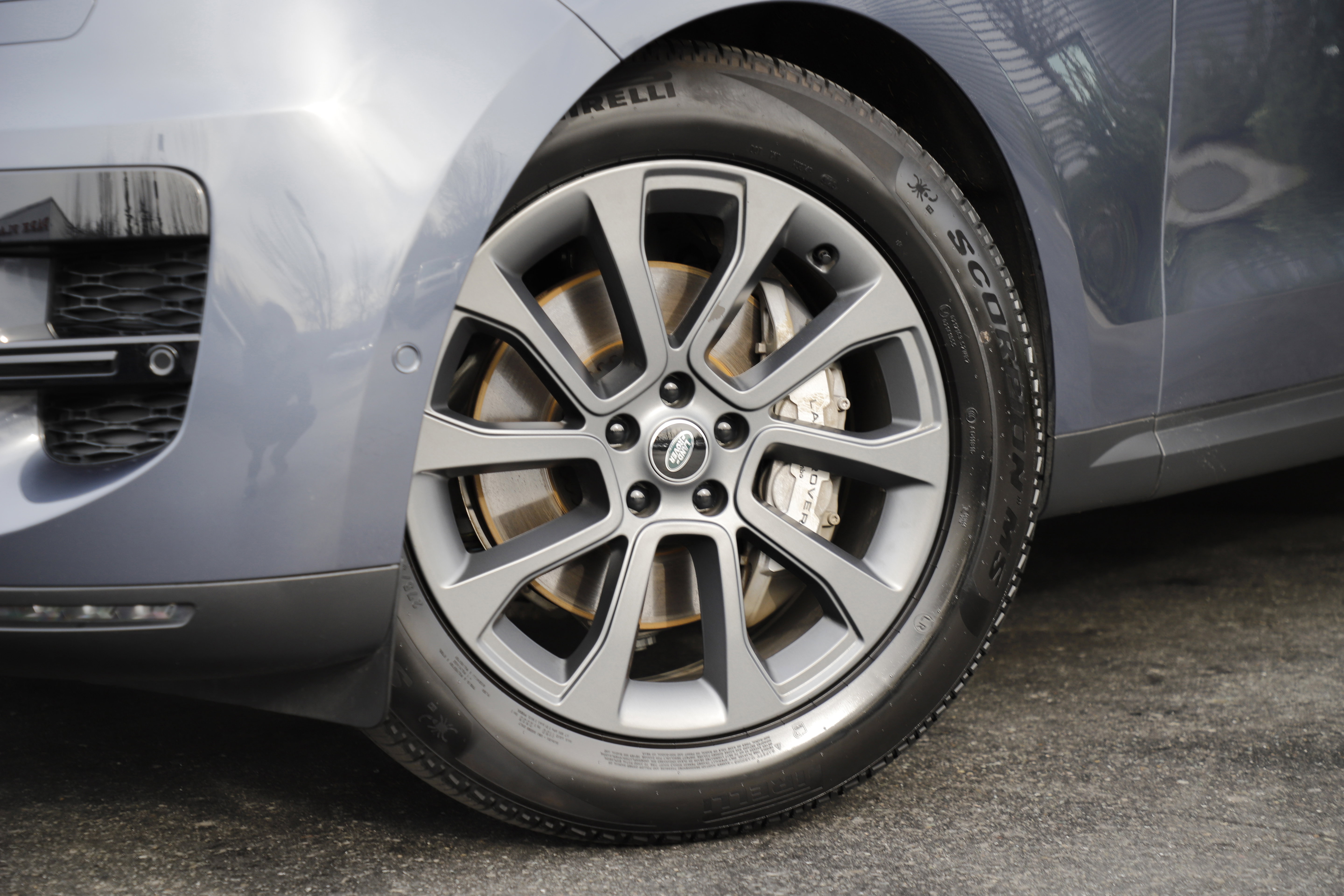 Certified 2025 Land Rover Range Rover Sport image 2