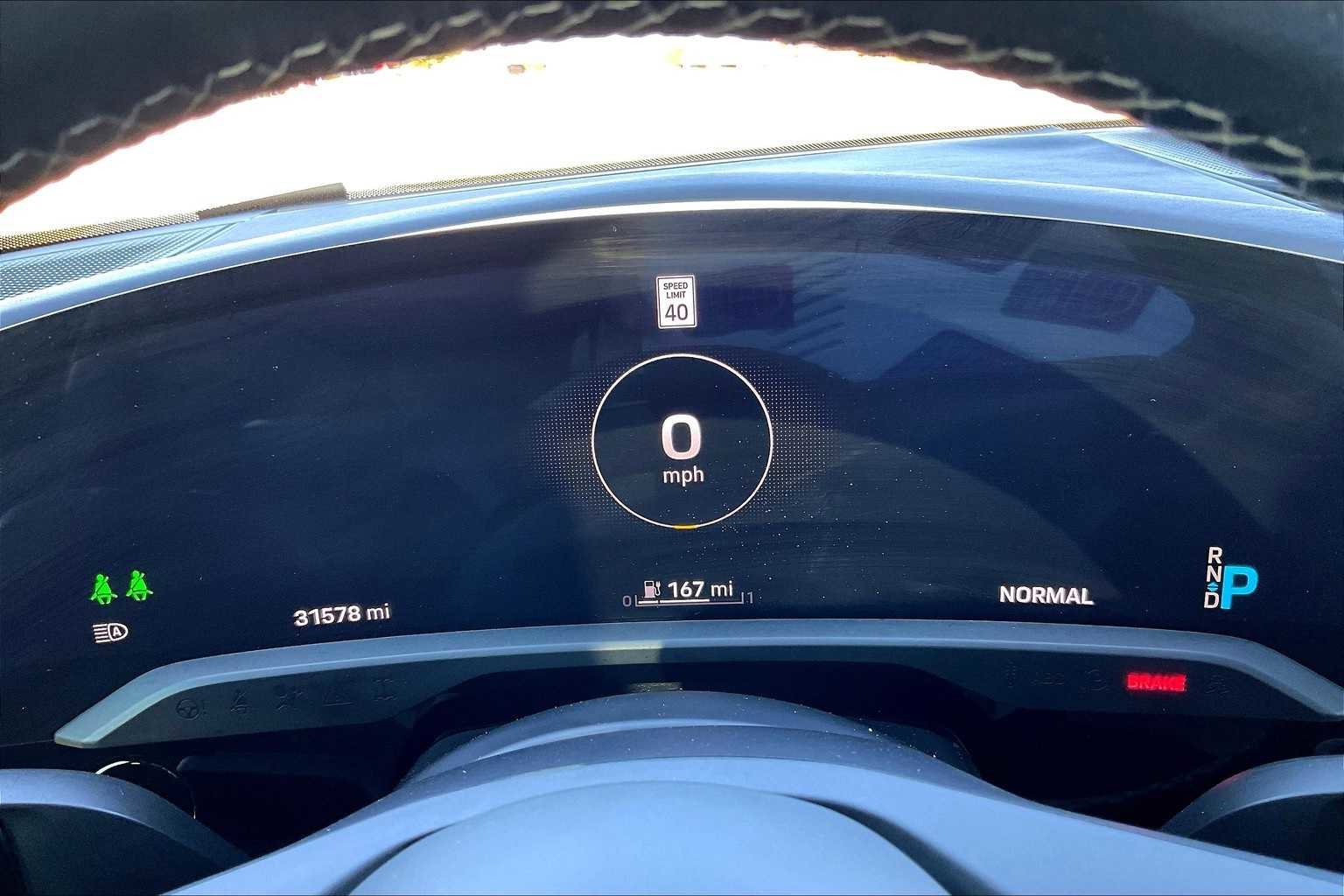 Used 2020 Porsche Taycan 4S image 16