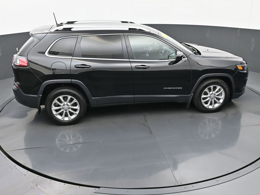 Used 2019 Jeep Cherokee Latitude w/ Popular Appearance Group FWD image 32