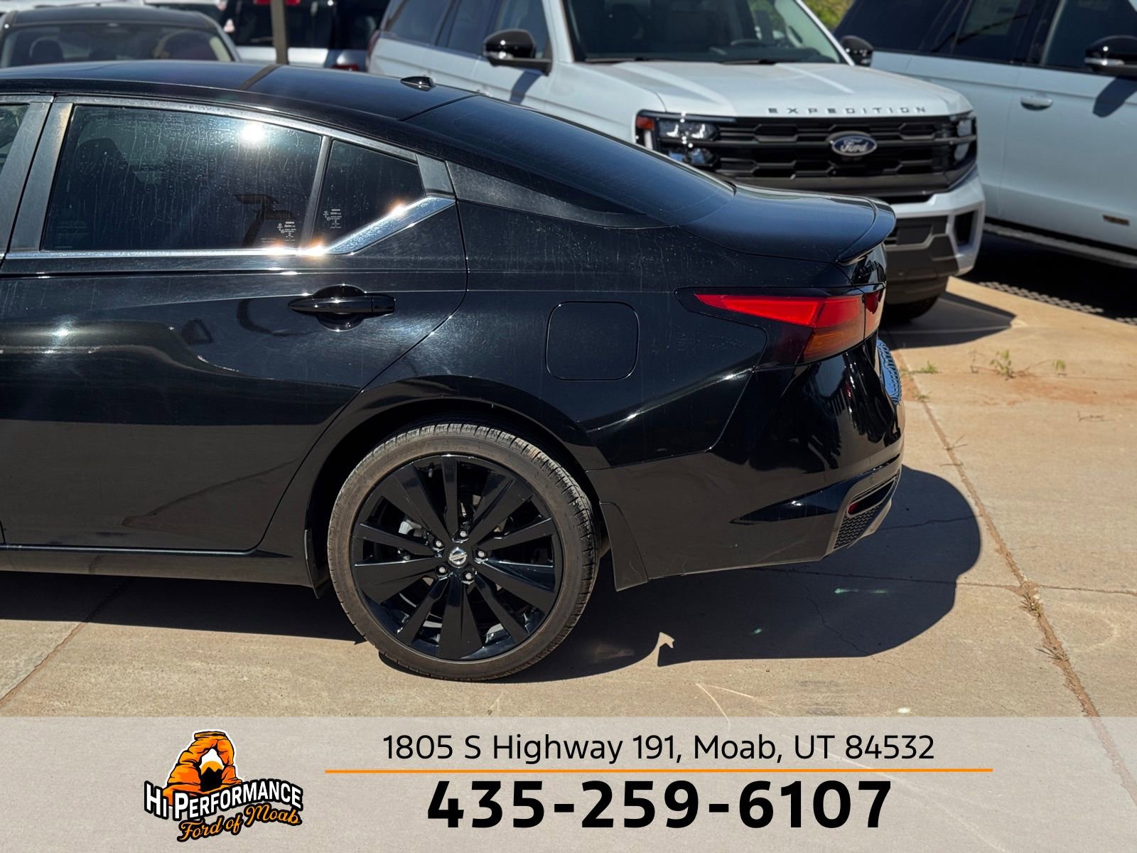 Used 2022 Nissan Altima 2.5 SR w/ Midnight Edition Package image 10